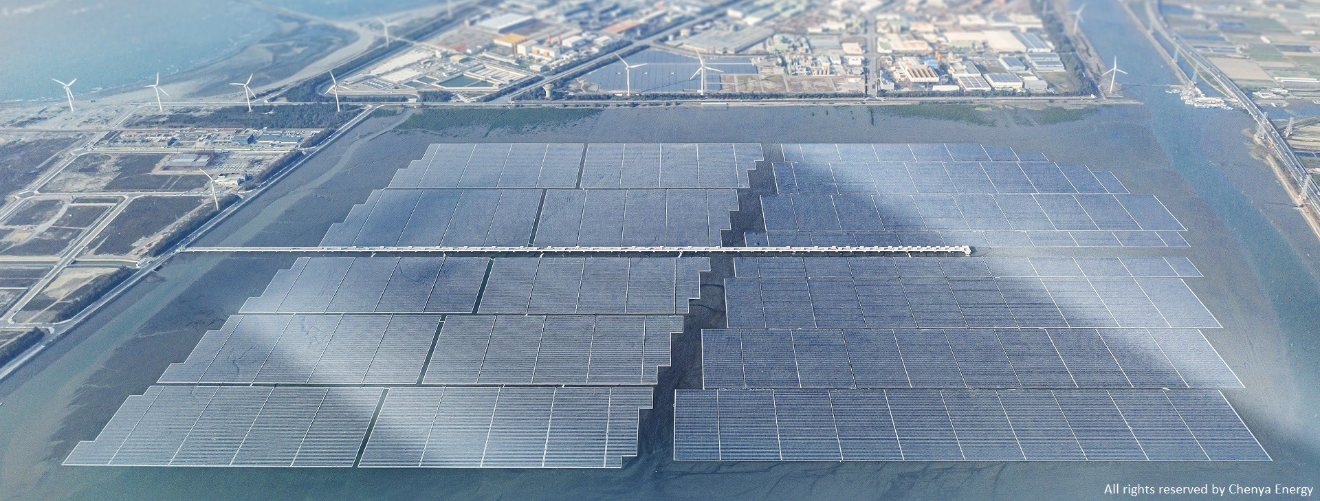 浮力式太陽能技術　突破土地限制的水面工程能力